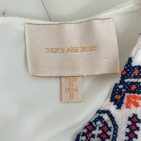 Skies are Blue Gari Embroidery Top - Picture 9 of 13